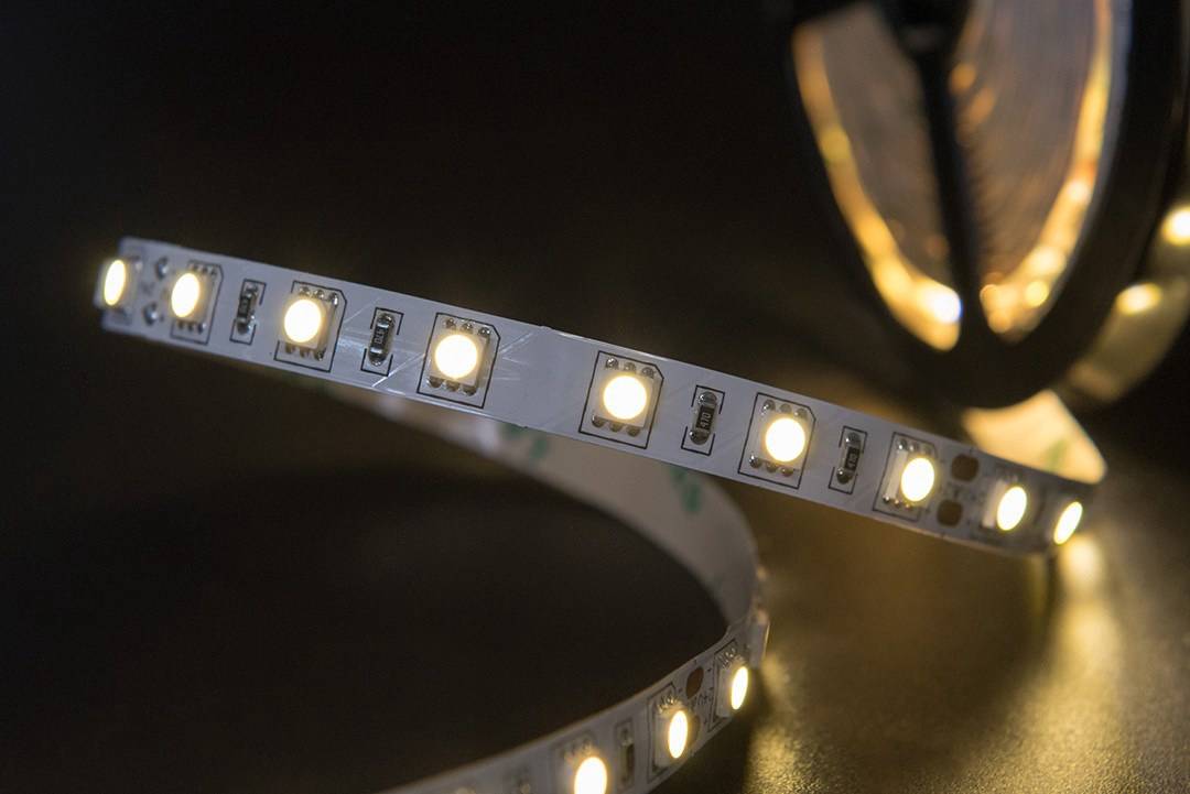 Лента светодиодная стандарт SMD5050 60LED/м 14,4Вт/м 24В IP20 Цвет:Нейтральный (1метр) 3М SWG 