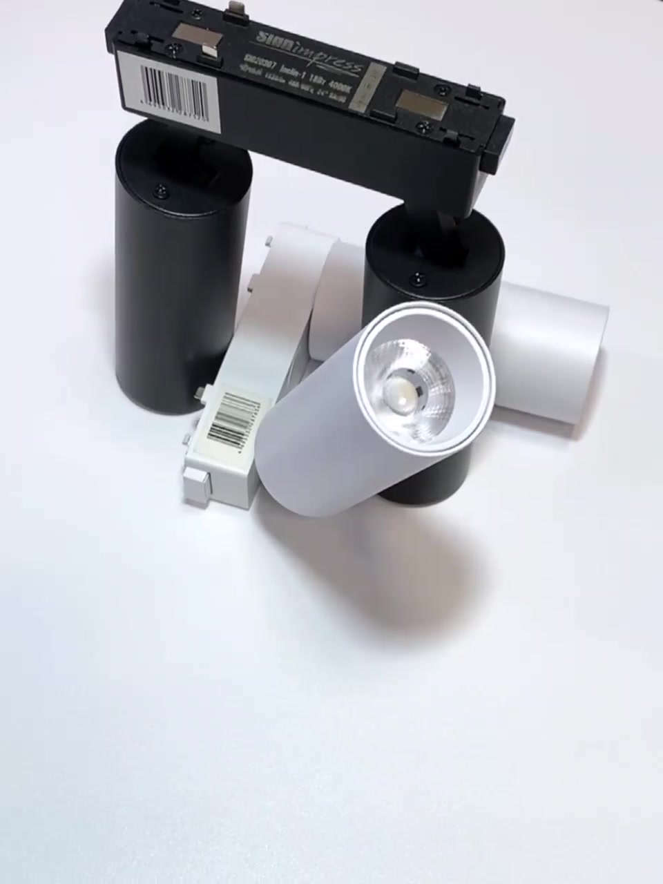 Светильник трековый 1фаза магнитный Inclin-1 двойной Bridgelux 48В 18Вт 4000К Белый 3г SignImpress