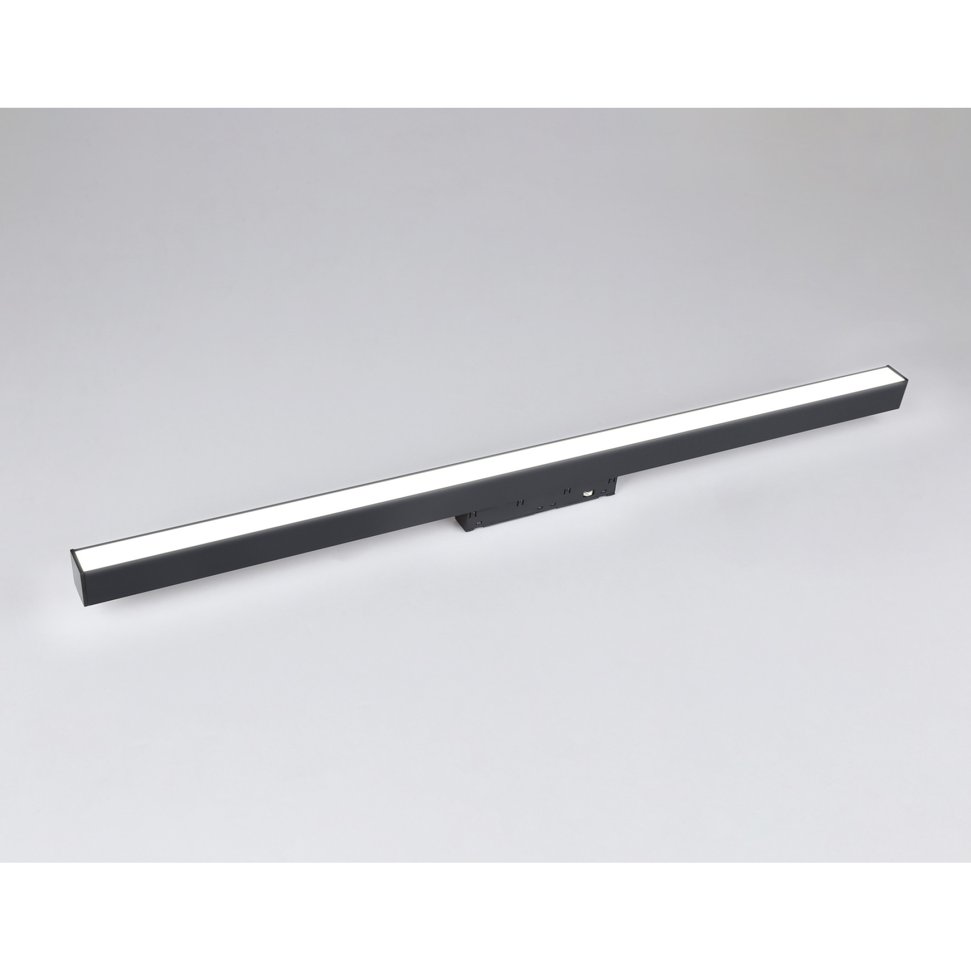 Светильник для шинопровода Magnetic GL4011 BK черный IP20 24W 4200K 48V 605 Ambrella light