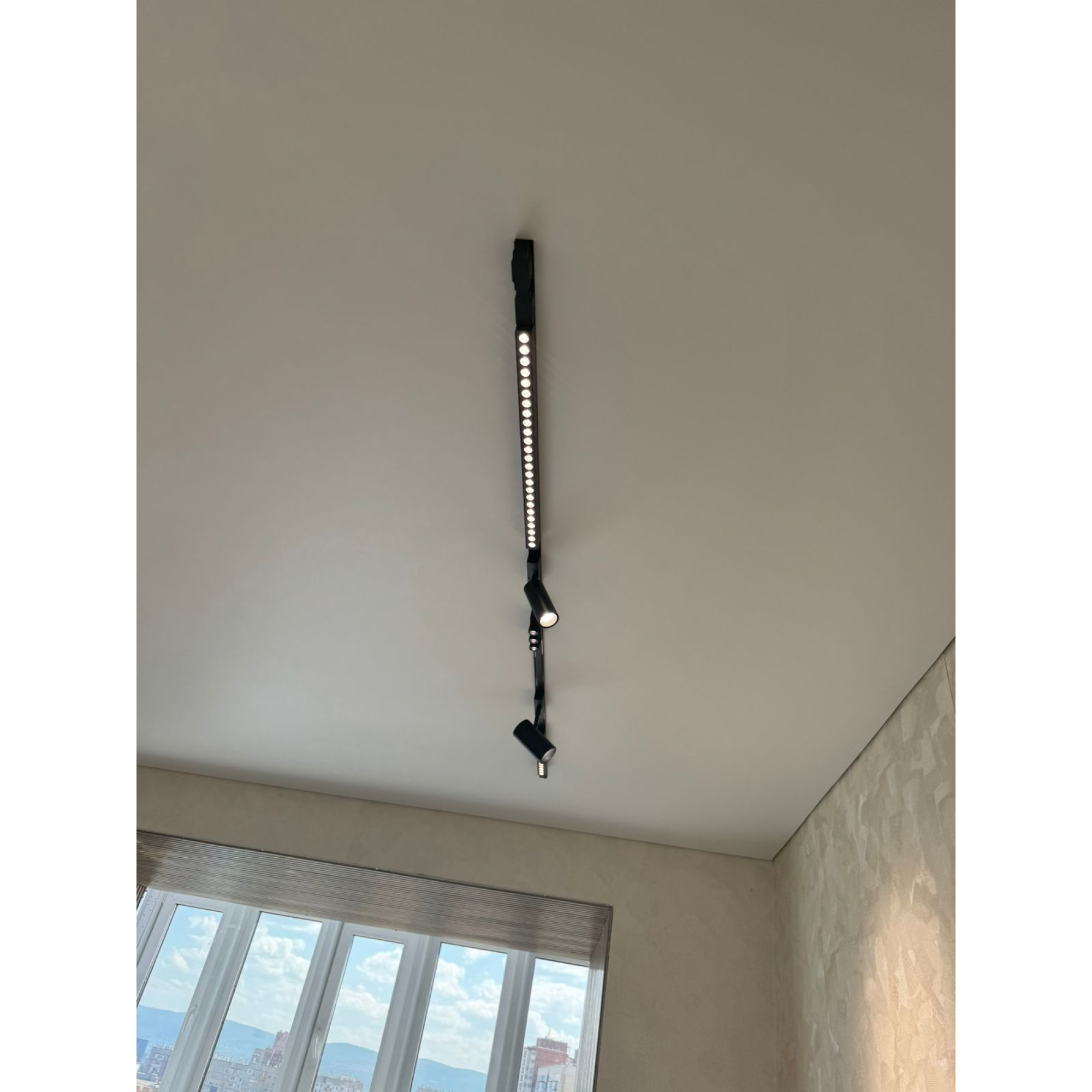 Светильник трековый однофазный магнитный линейный Ultra-1 48В 15Вт 4000К Чёрный 3года SignImpress