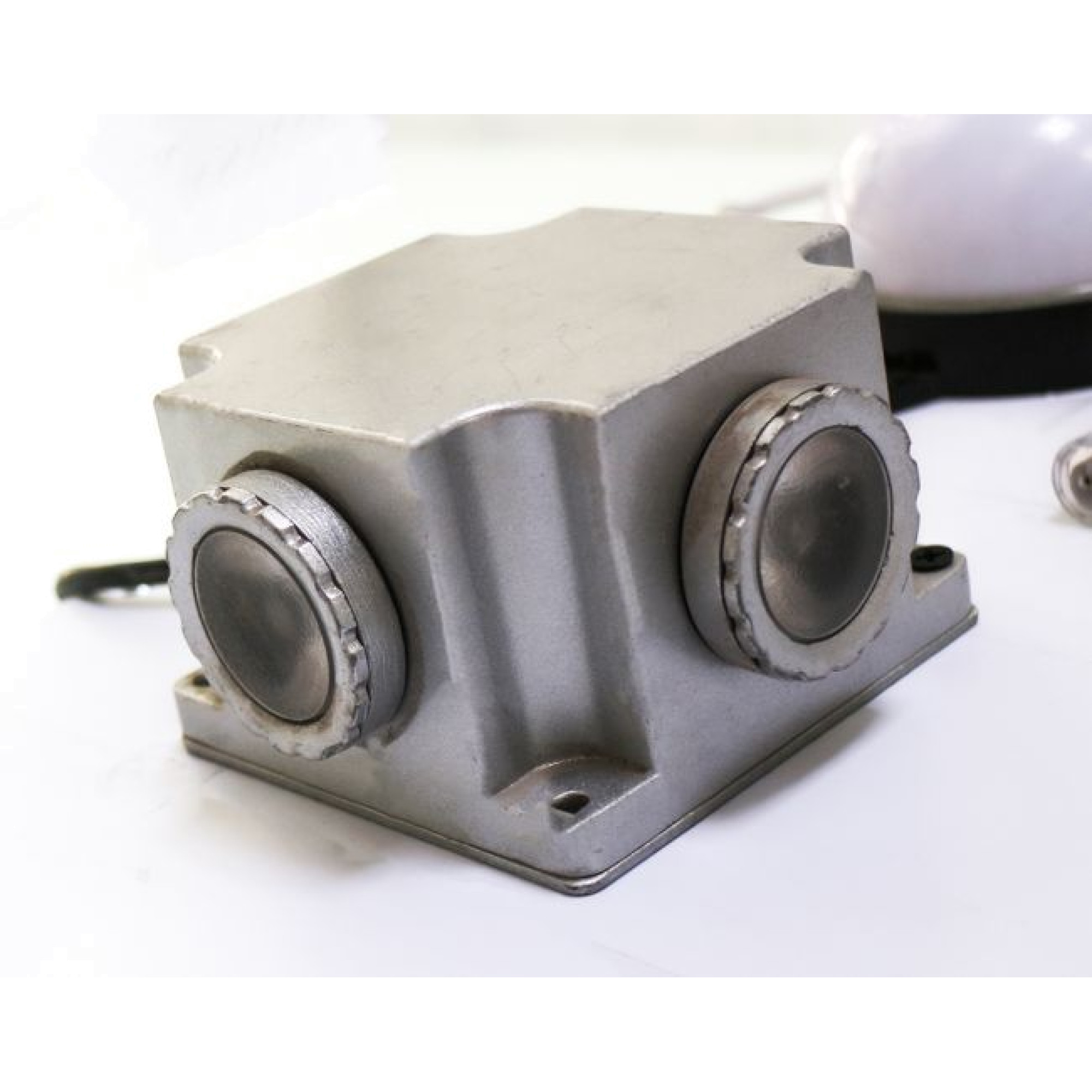 Прожектор архитектурный Cross Star Lamp TS100R 220В 4Д*4Вт 5° SignImpress