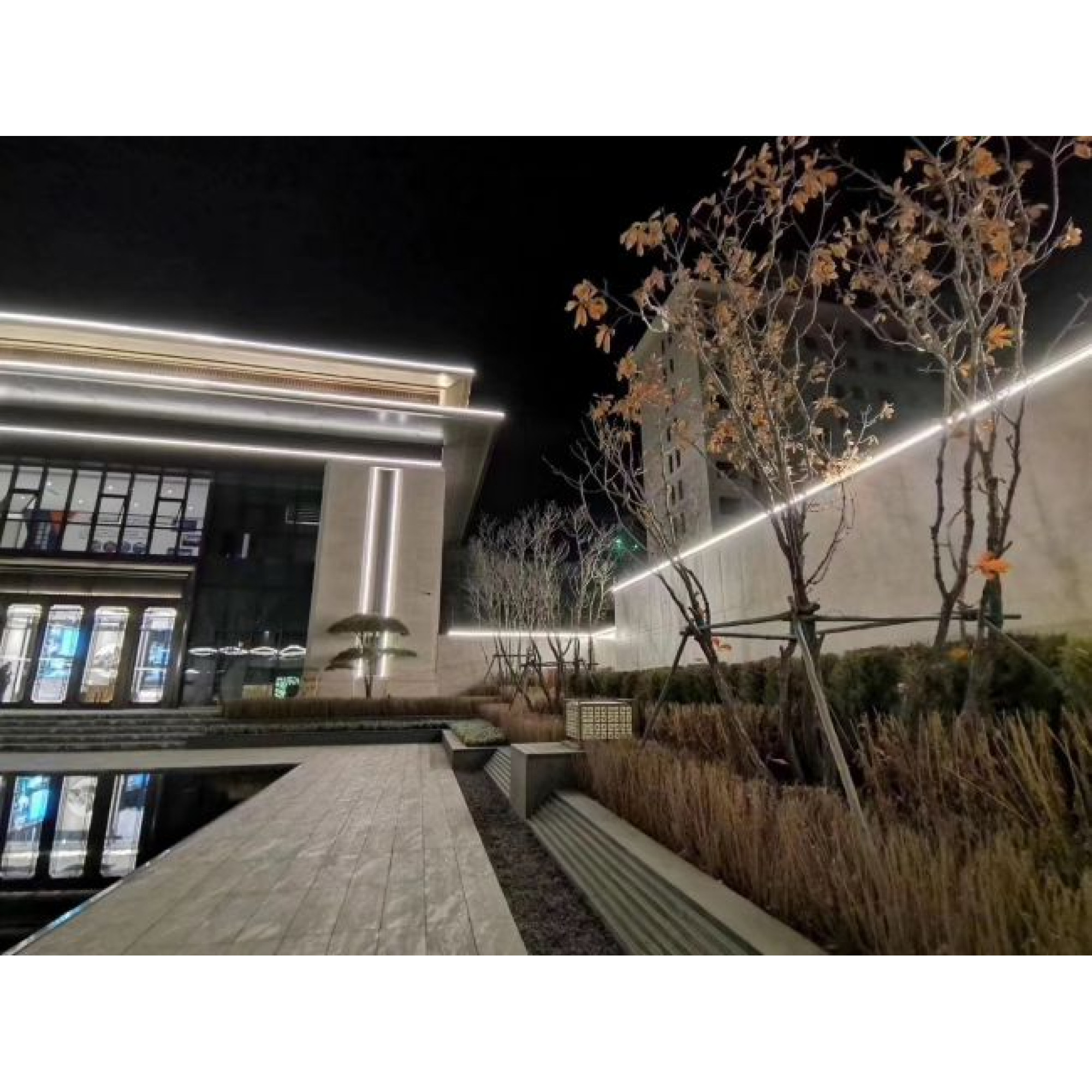 Светильник линейный архитектурный NH10 24В 10Вт 6500K SMD2835 48Д IP65 1м Signimpress