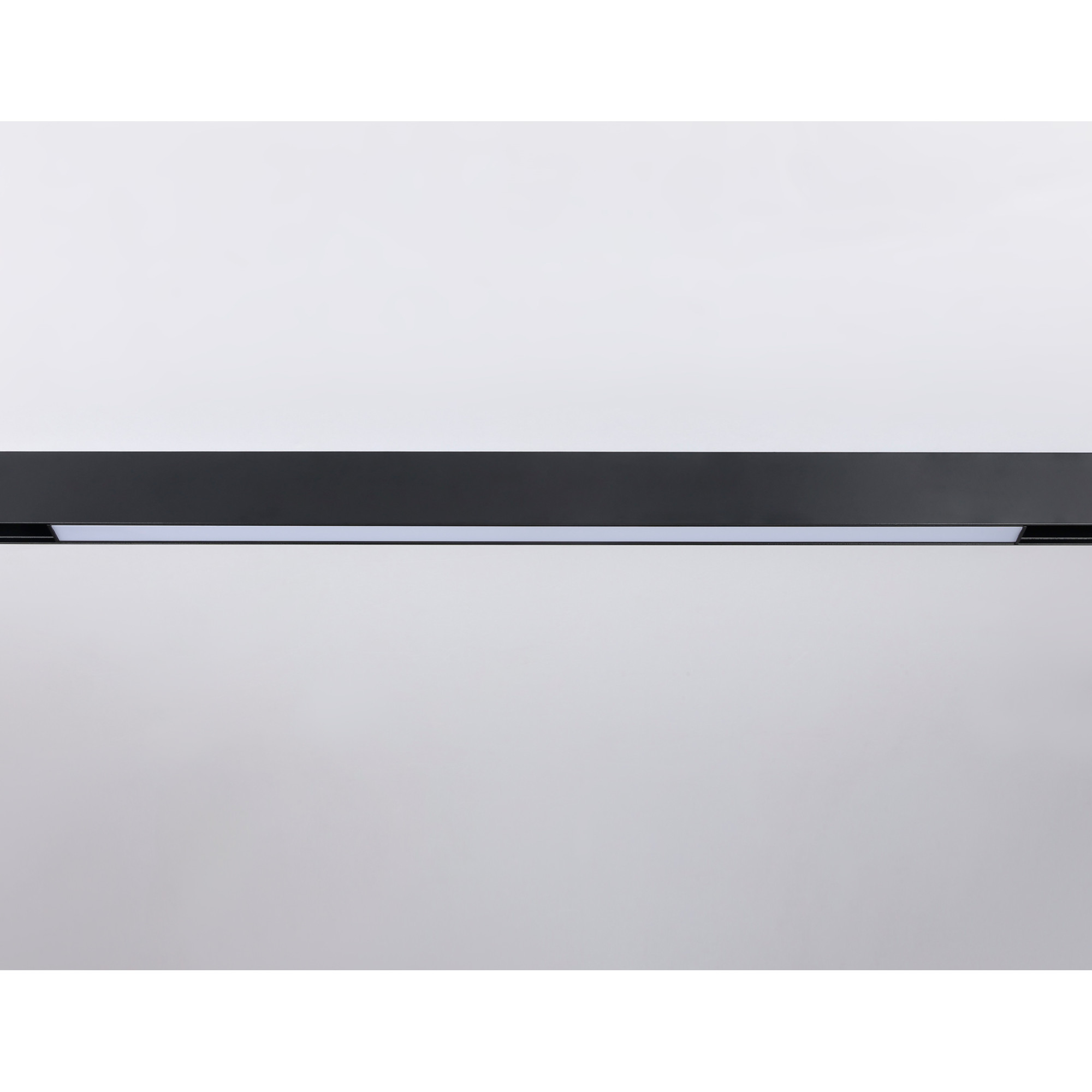 Светильник для шинопровода Magnetic GL4011 BK черный IP20 24W 4200K 48V 605 Ambrella light