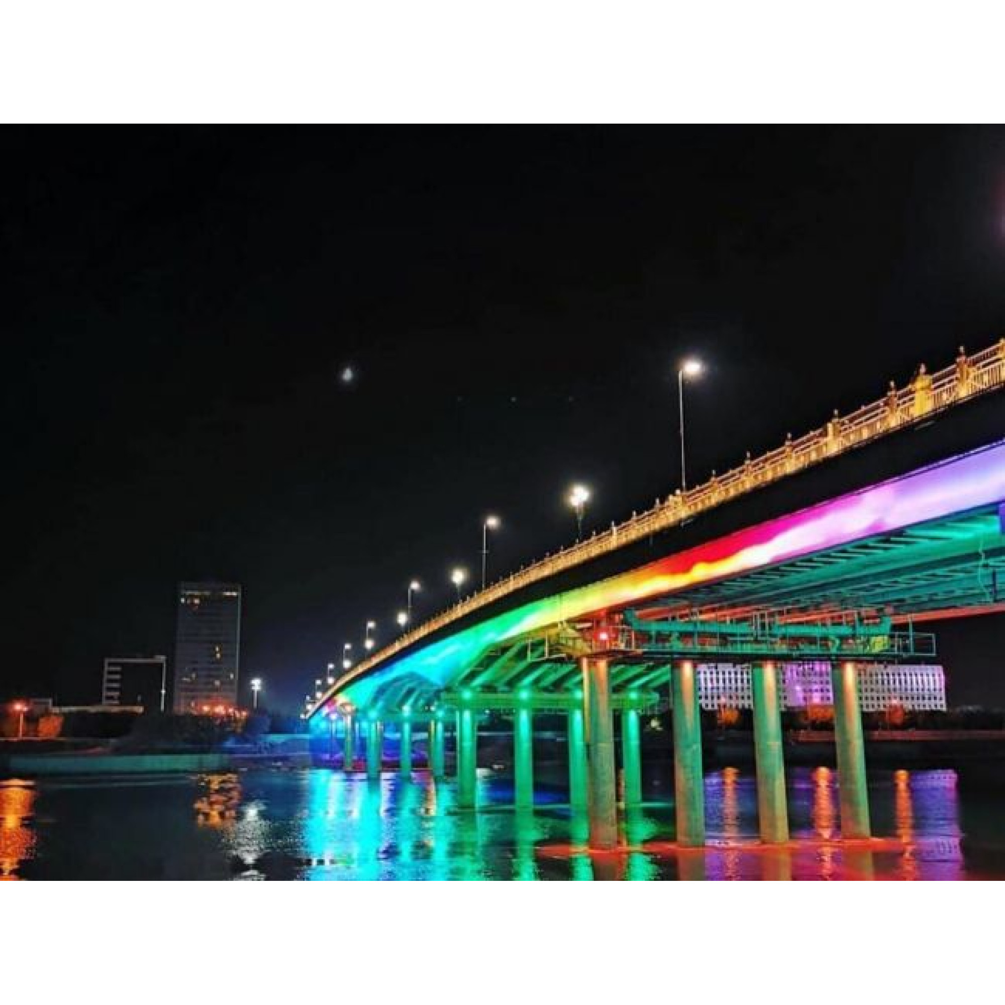 Прожектор линейный архитектурный WLN DMX 24В 36Вт RGB 10*60˚1m SignImpress