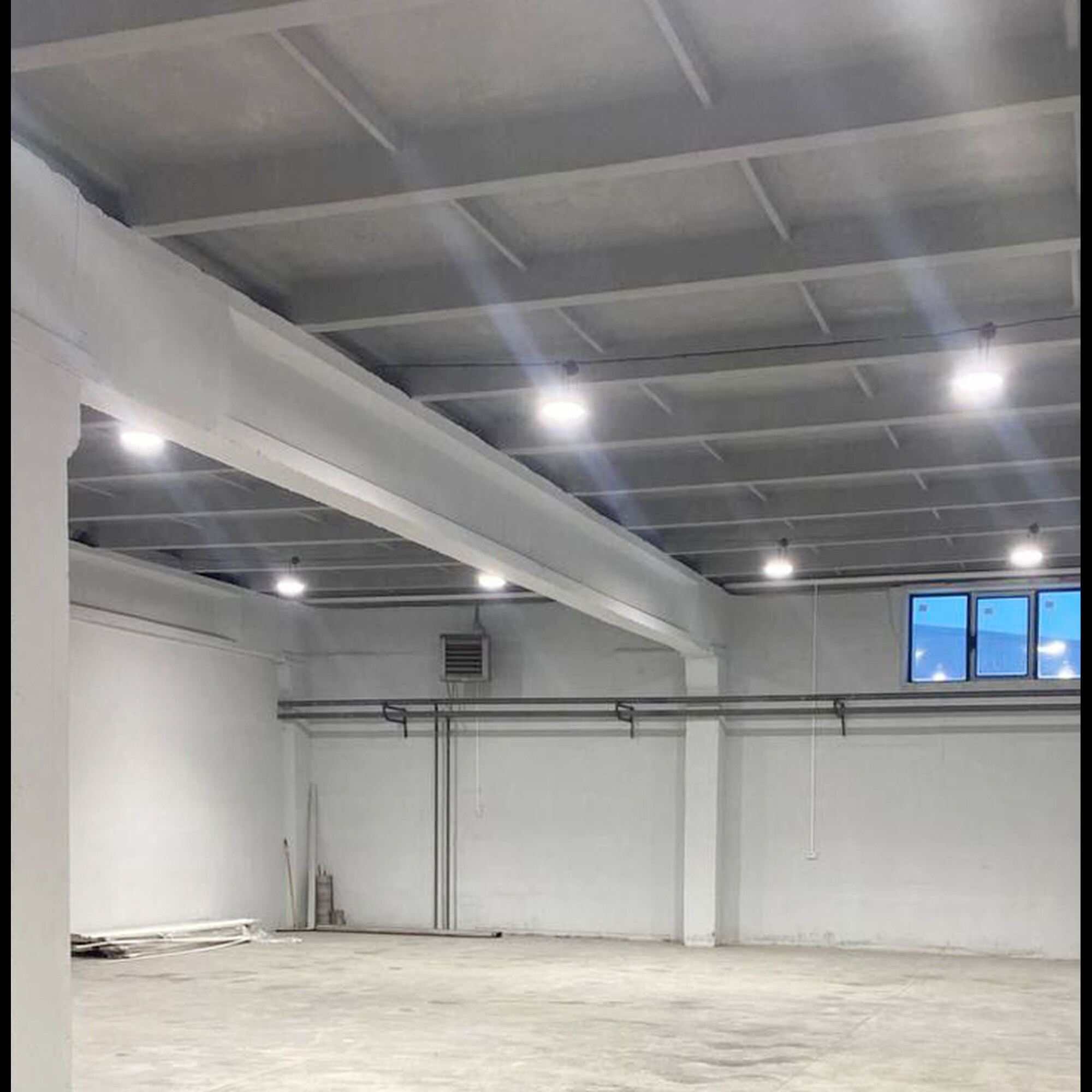 Светильники светодиодный для высоких пролетов FD021 220В 100Вт 5000К 125д 90гр IP65 SignImpress