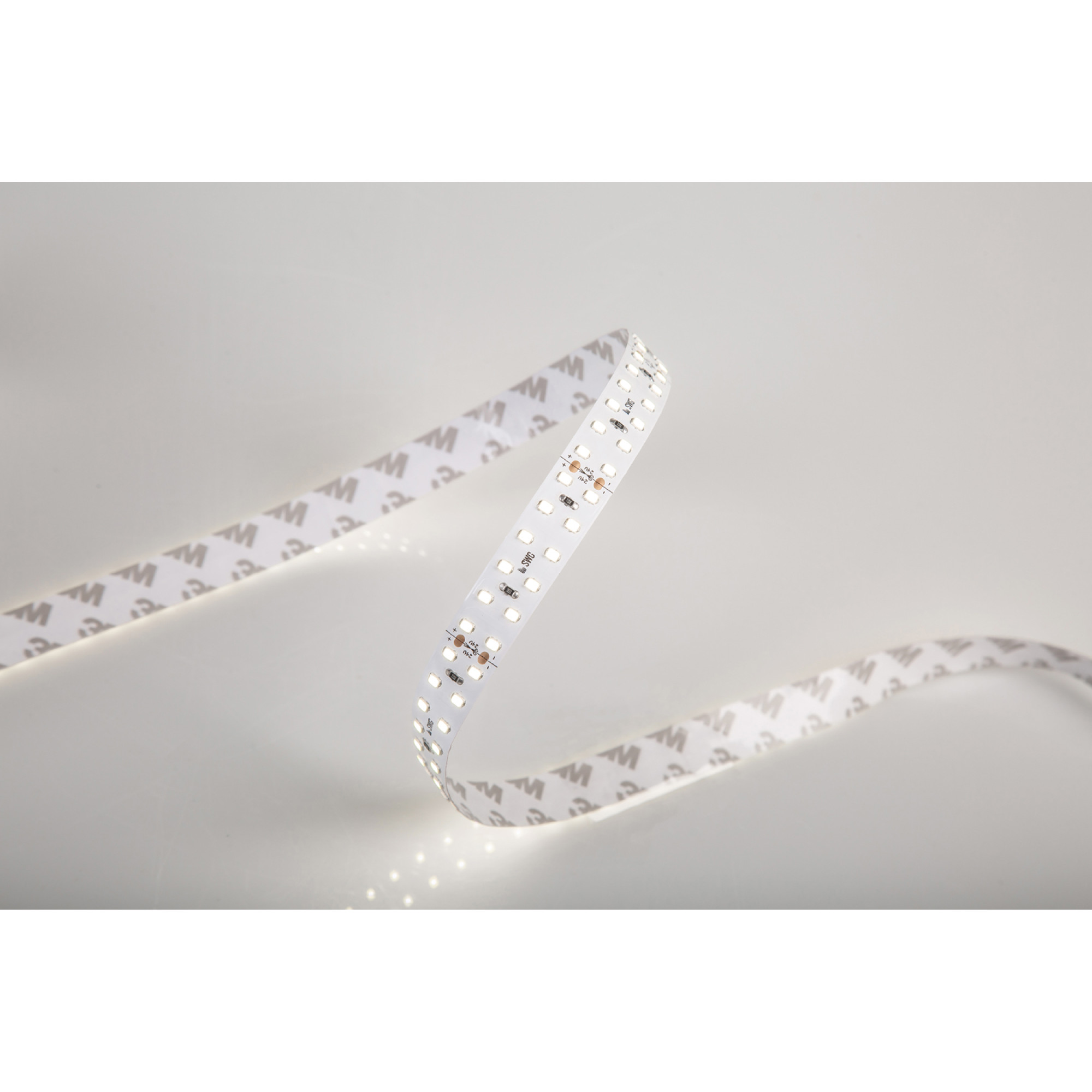 Лента светодиодная стандарт 3528, 240 LED/м, 19,2 Вт/м, 24В , IP20, Цвет: нейтральный белый SWG 