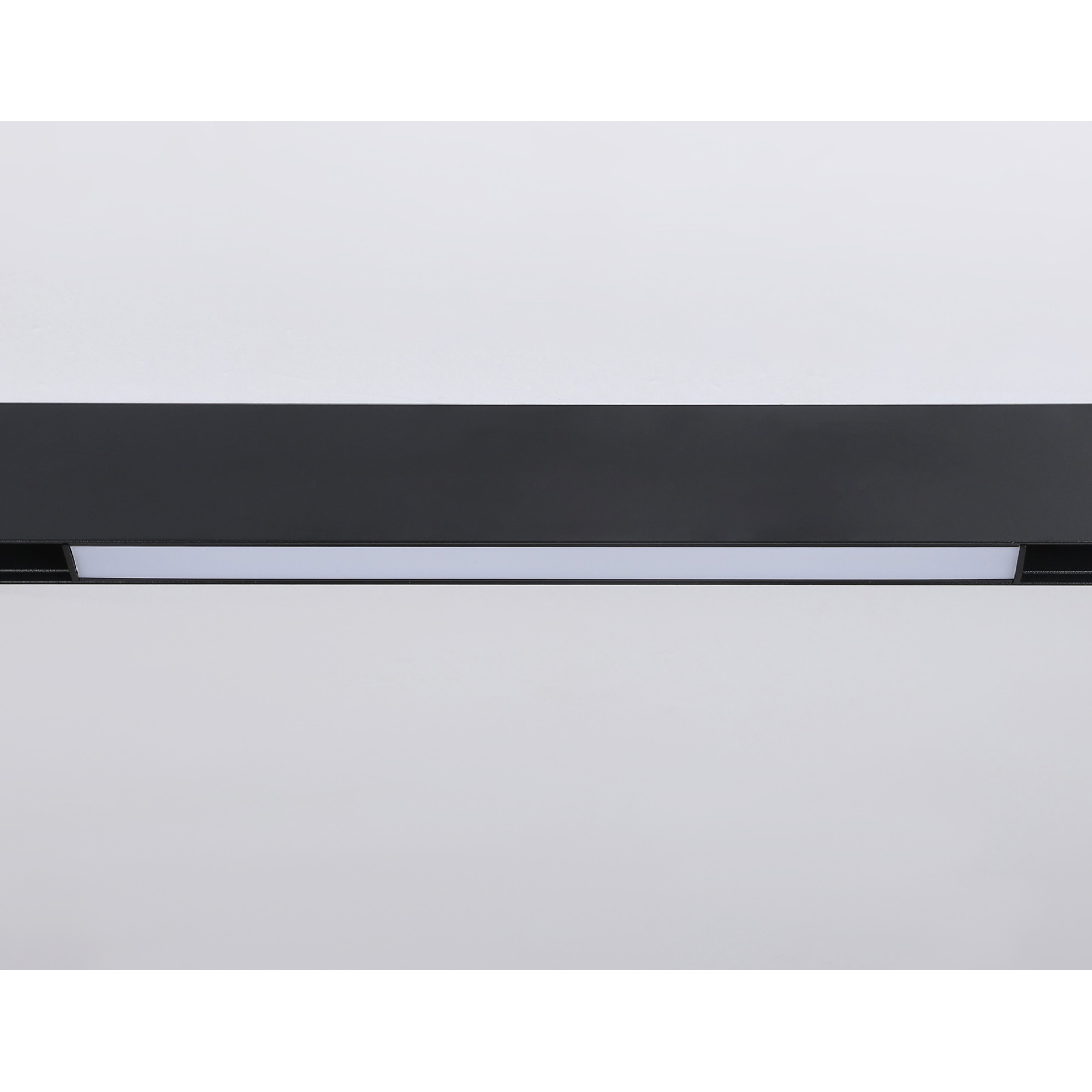 Светильник для шинопровода Magnetic GL4004 BK черный IP20 12W 4200K 48V 300 Ambrella light