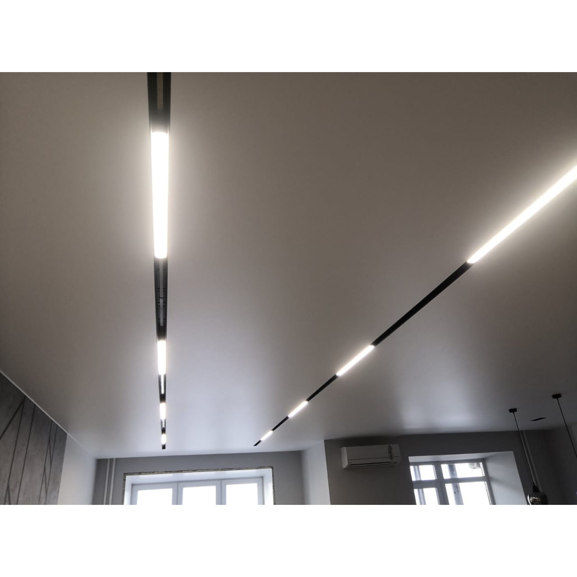 Светильник трековый SY 12W Черный 4000К  SY-601211-BL-12-NW SWG