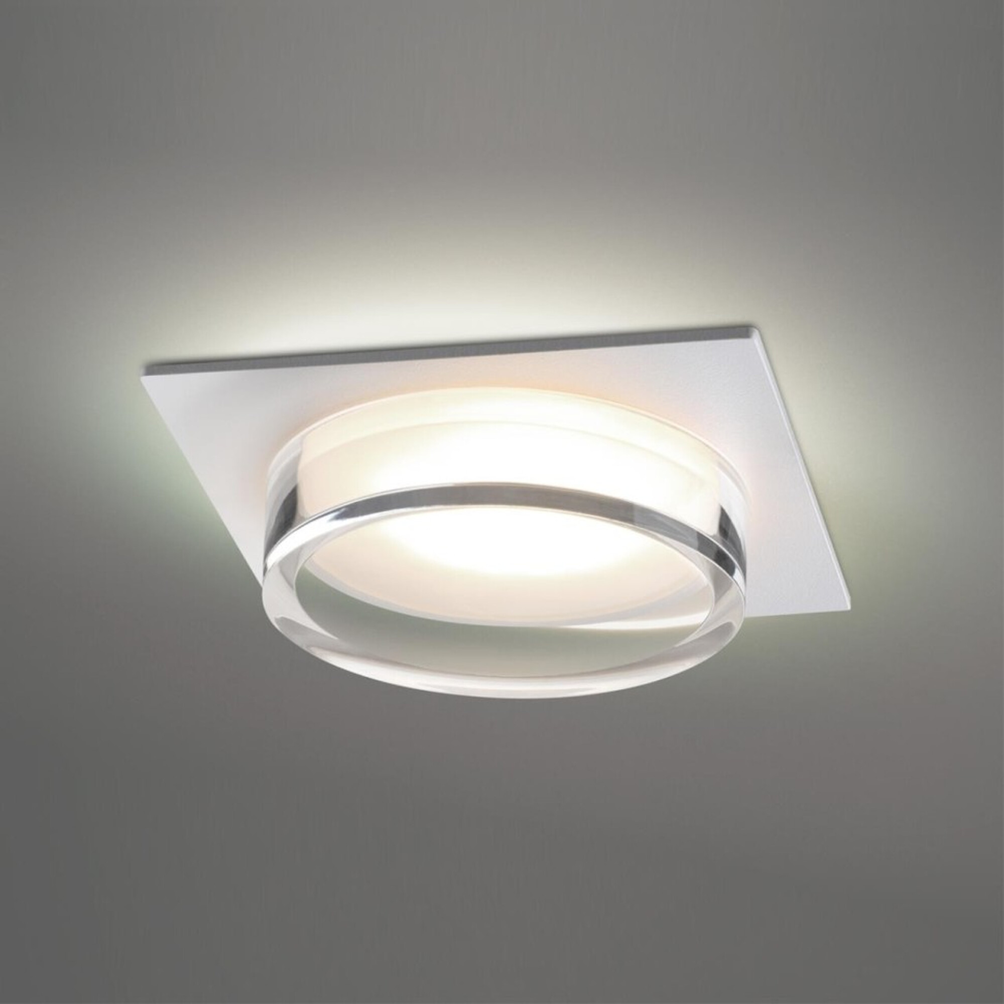 Светильник встраиваемый IP20 GX53 12Вт 220-240V GEM белый квадрат Novotech 