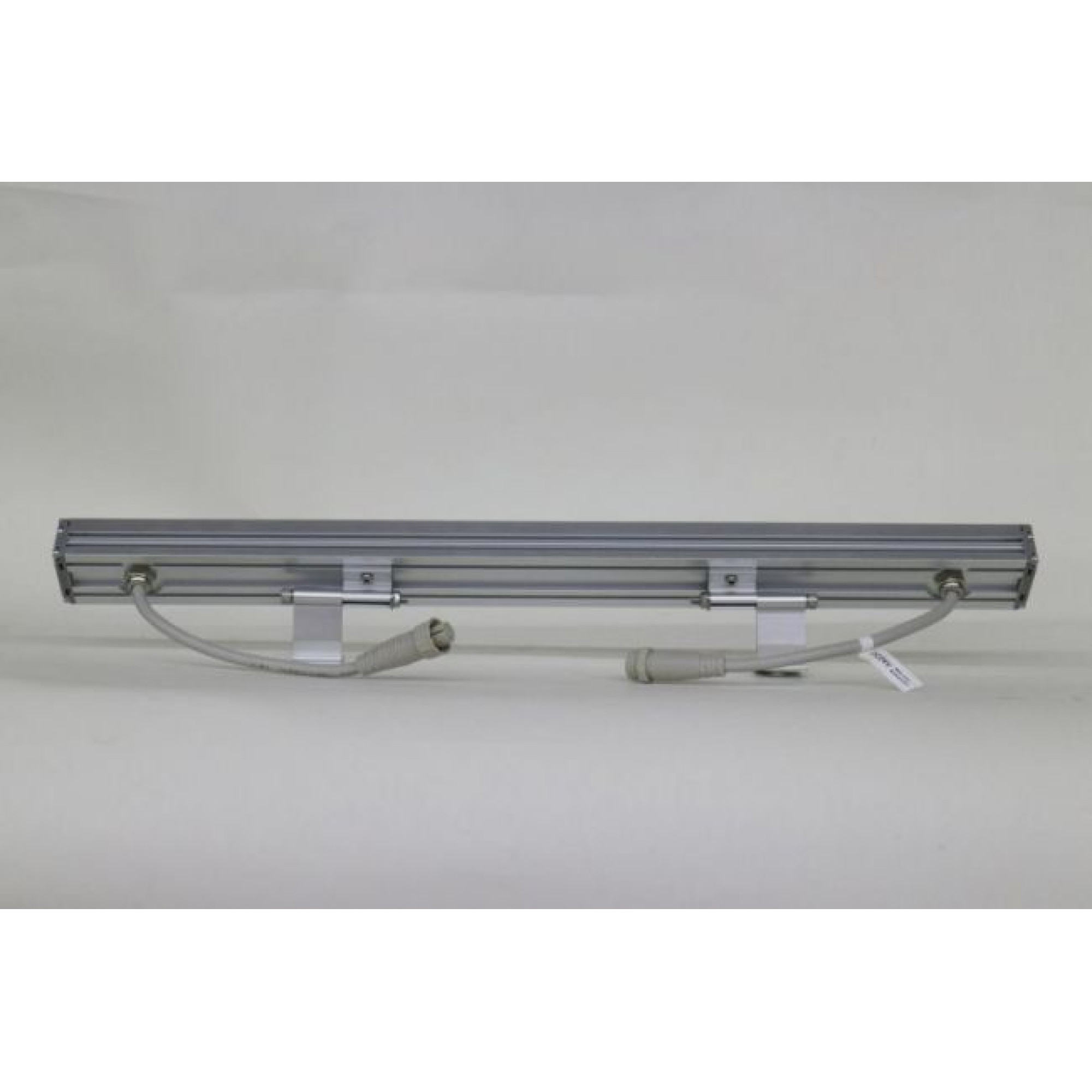 Прожектор линейный архитектурный WL 24В 12WВт 3000К SMD3030 12Д 10*60˚ IP65 0,5m Signimpress