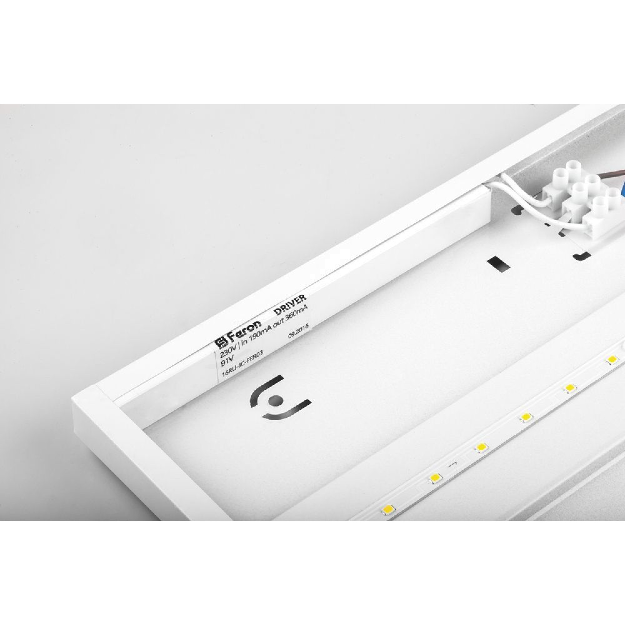 Светодиодный светильник AL2115 встраиваемый 72W 4000K белый со встроенным ЭПРА Feron 